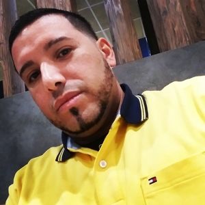 Meet your Posher, Cesar